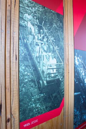 1933年に走行していた初代のトロッコ列車