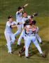 優勝を決め喜ぶ巨人ナイン＝横浜スタジアム（撮影・大西正純）