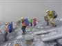 御嶽山が噴火し、火山灰が降るなか下山する登山者＝２７日午後０時４５分ごろ（登山者提供）