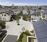 仙台市泉区の「スマートコモンシティ明石台」。各家屋に太陽光発電を装備し、話題となっている。