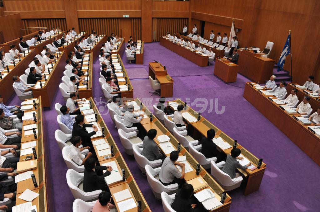 政務活動費の不適切使用問題で揺れる兵庫県議会＝２０１４年９月２２日、兵庫県神戸市中央区（頼光和弘撮影）