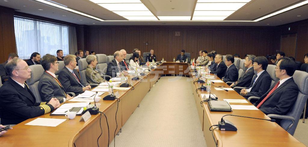 「日米防衛協力の指針（ガイドライン）」の再改定に向け、中間報告を決定した外務・防衛当局の局長級協議＝２０１４年１０月８日午後（共同）