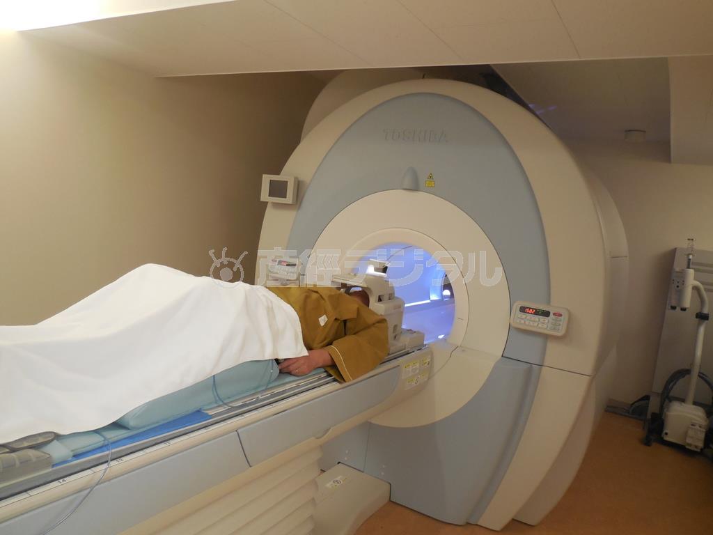 脳の断面を撮影し、脳梗塞や脳出血など頭部の病変の手がかりを調べるＭＲＩ検査＝２０１４年９月１７日、神奈川県三浦郡葉山町