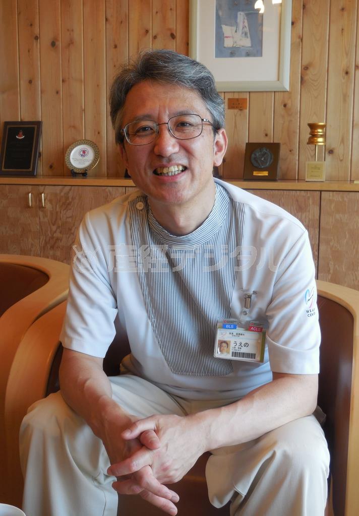 「現役バリバリの人にこそ人間ドックを受けてほしい」と話す葉山ハートセンターの上野秀樹院長＝２０１４年９月１７日、神奈川県三浦郡葉山町（小塩史人撮影）