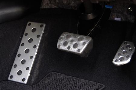 ＬＥＸＵＳ「ＮＸ２００ｔ」（ＦＳＰＯＲＴ）のペダルなど