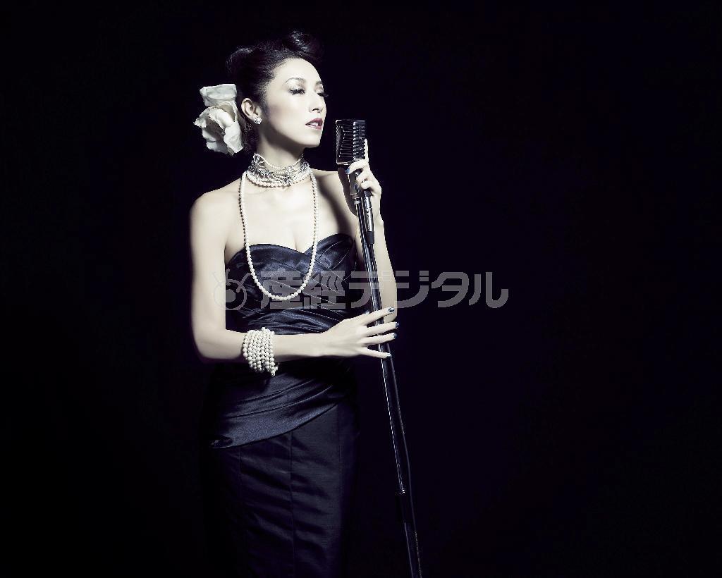 女優、高岡早紀＝２０１３年１２月１９日（提供写真）