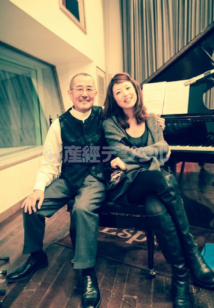 ジャズピアニストの山下洋輔（左）と女優の高岡早紀（提供写真）