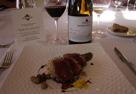 ケンダル・ジャクソンで＝２０１４年９月１２日（青木冨美子さん撮影）