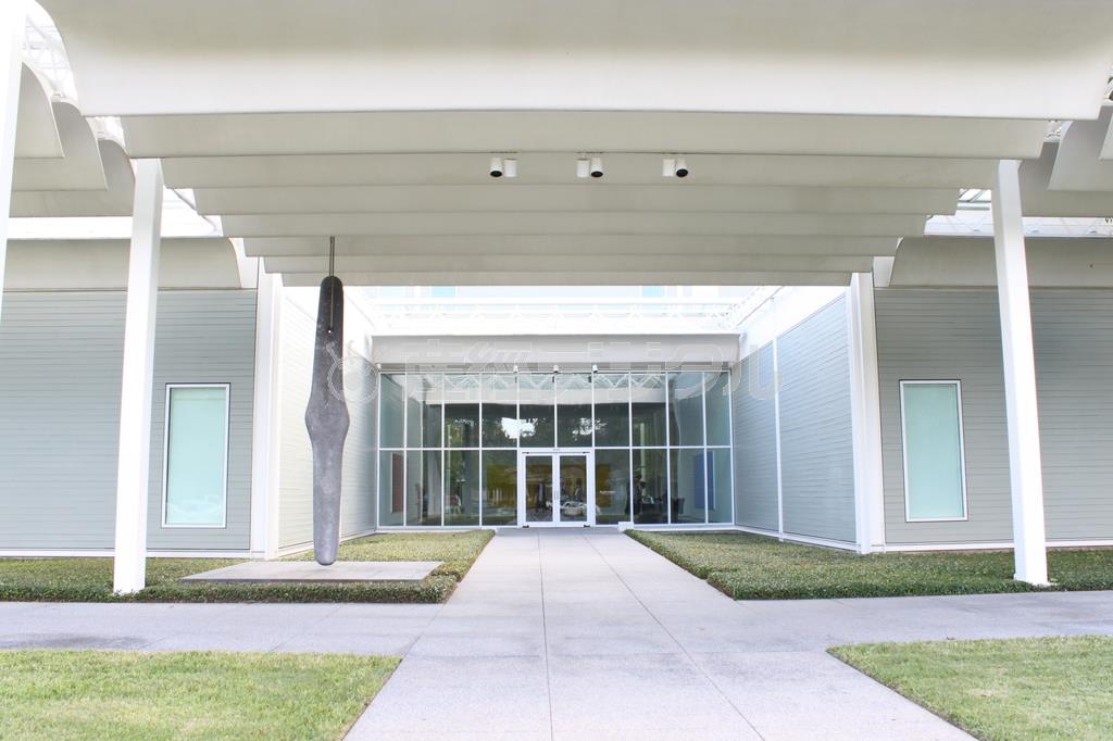 レンゾ・ピアノ設計の美術館（中塚翠涛さん提供）