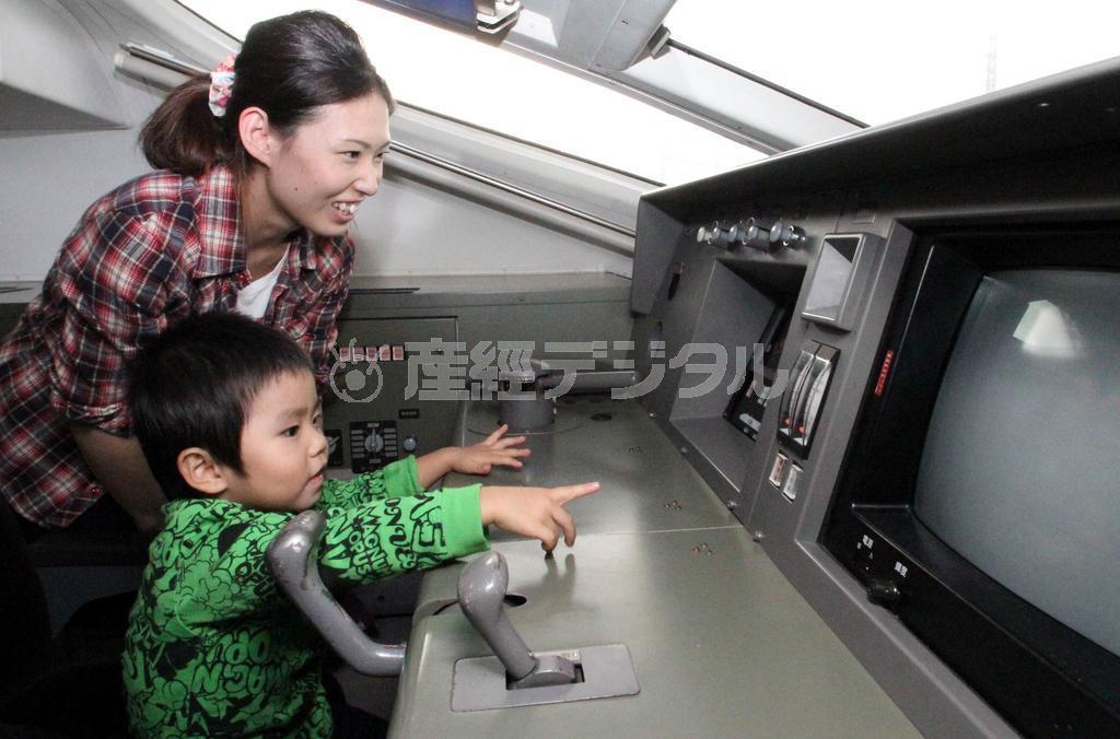 「ＷＩＮ３５０」の運転席