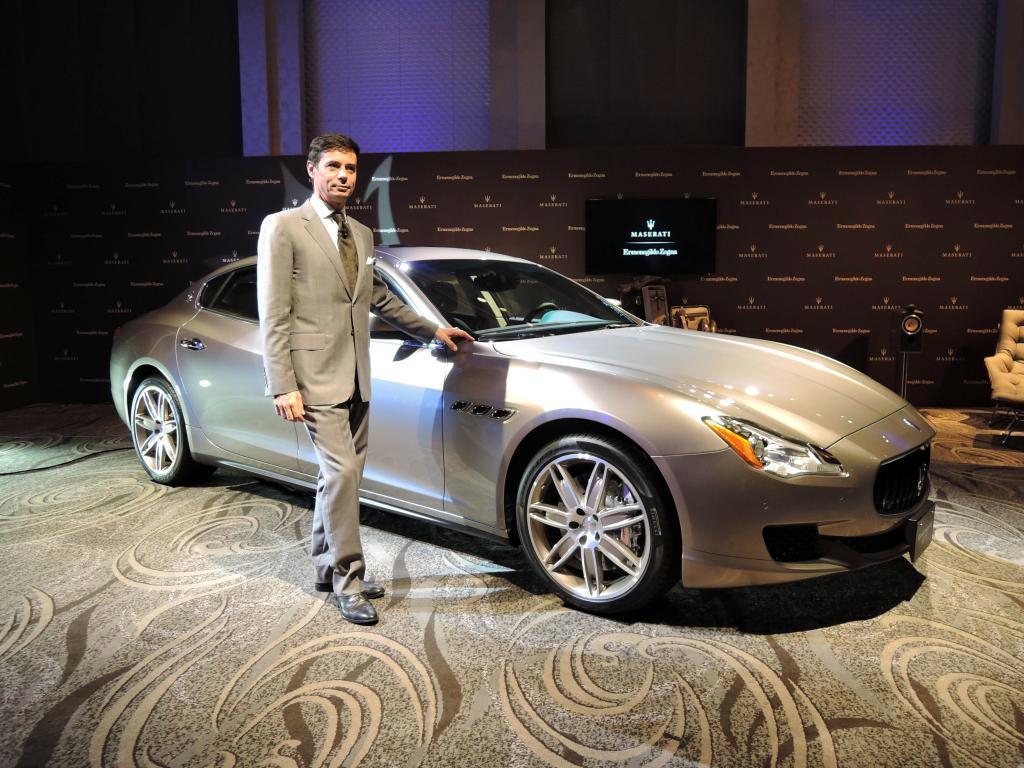 マセラティの限定モデル「クアトロポルテエルメネジルドゼニアリミテッド・エディション」＝１９日、東京都千代田区