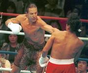 米俳優のミッキー・ロークさん（左）＝１９９２年６月２３日（産経新聞社撮影）