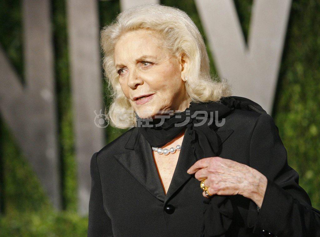 ８９歳で死去した米女優、ローレン・バコールさん＝２０１４年１０月１０日、米カリフォルニア州ウエストハリウッド（ロイター）