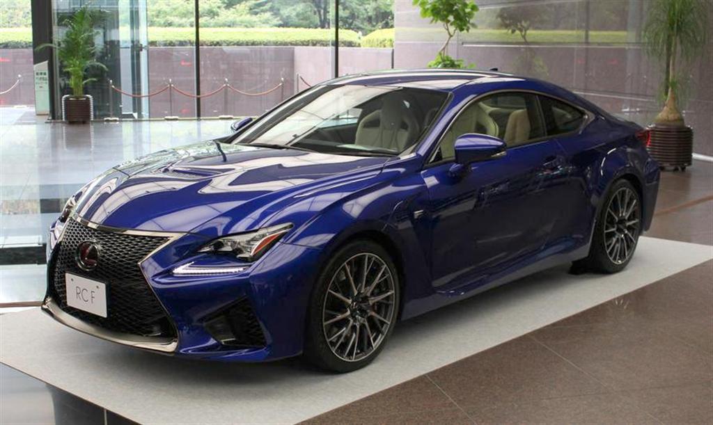 レクサスの新型車「ＲＣＦ」＝東京都文京区
