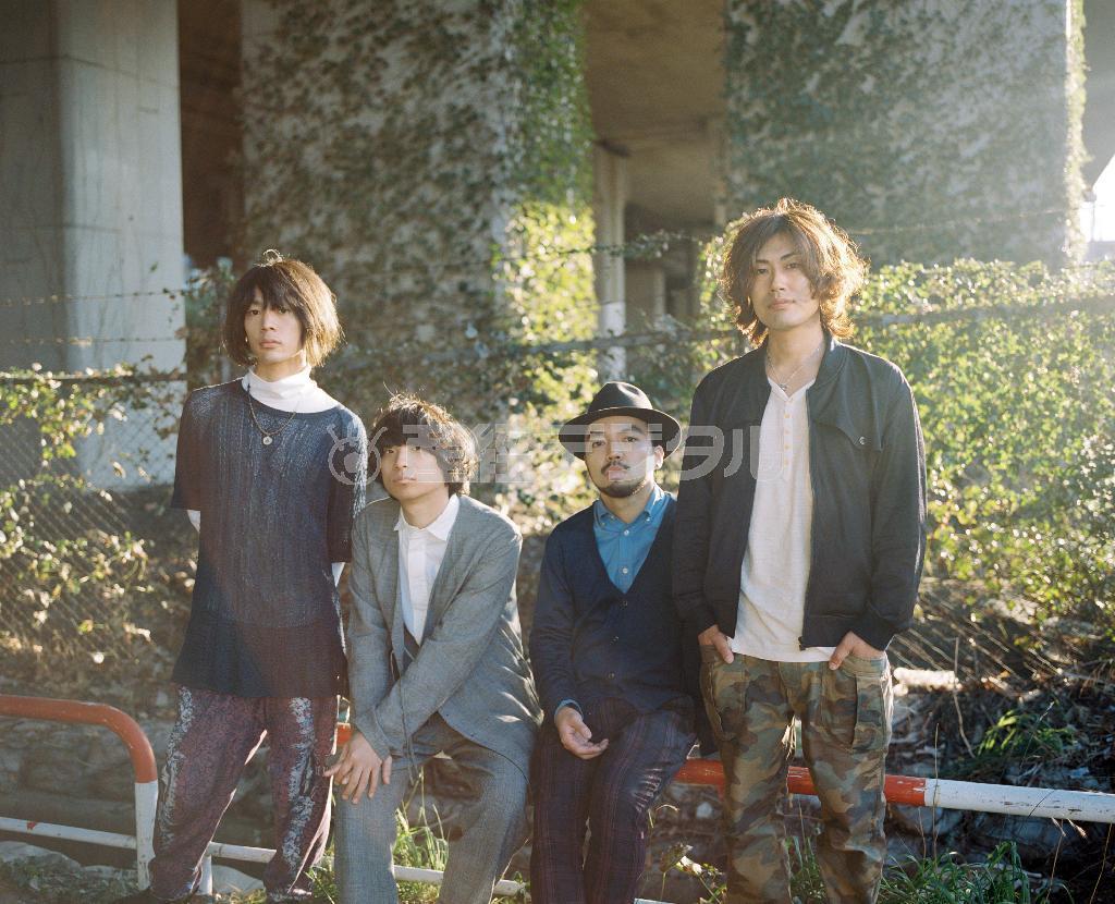 バンド、クリープハイプ。（左から）長谷川カオナシ（Ｂ）、尾崎世界観（Ｖｏ＆Ｇ）、小川幸慈（Ｇ）、小泉拓（Ｄｒ、提供写真）