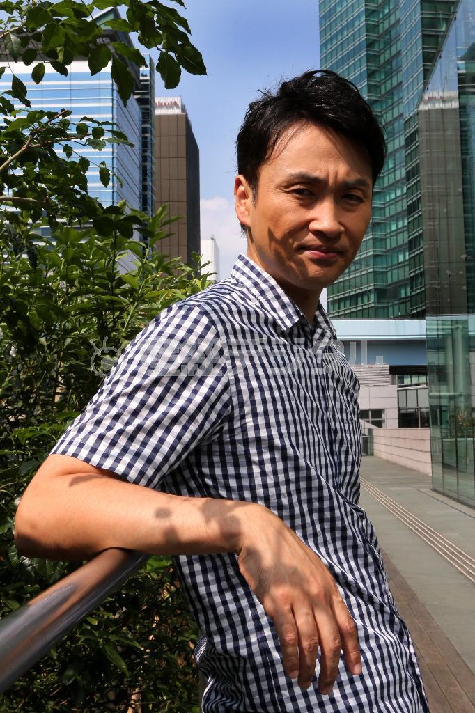 忘れられない３つの人生の岐路を懐かしそうに振り返ったお笑いコンビ「アンジャッシュ」の児嶋一哉さん（蔵賢斗撮影）