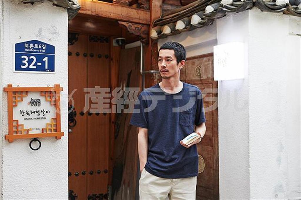 【かざすンＡＲ（視聴無料）】映画「自由が丘で」（サン・ホンス監督）。１２月１３日公開（スリーピン提供）。（Ｃ）２０１４＿Ｊｅｏｎｗｏｎｓａ＿Ｆｉｌｍ＿Ｃｏ．Ａｌｌ＿Ｒｉｇｈｔｓ＿Ｒｅｓｅｒｖｅｄ．