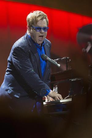英歌手、エルトン・ジョンさん＝２０１４年１０月５日、米カリフォルニア州ロサンゼルス（ロイター）
