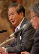政界引退を決め、会見する石原慎太郎氏（左）＝１６日午後、東京都千代田区内幸町（三尾郁恵撮影）