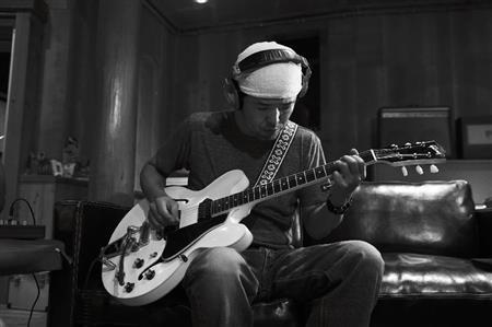 音楽アーティスト、奥田民生さん（Ｊ－ＷＡＶＥ提供）