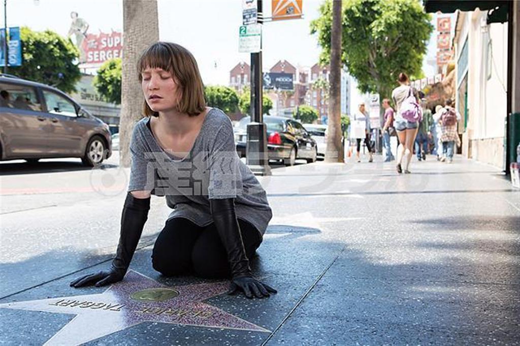 【かざすンＡＲ（視聴無料）】映画「マップ・トゥ・ザ・スターズ」（デヴィッド・クローネンバーグ監督）。公開中（プレシディオ提供）。（Ｃ）２０１４＿Ｓｔａｒｍａｐｓ＿ＰｒｏｄｕｃｔｉｏｎｓＩｎｃ．／Ｉｎｔｅｇｒａｌ＿Ｆｉｌｍ＿ＧｍｂＨ