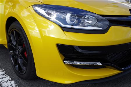 「メガーヌＲ．Ｓ．（ルノースポール）」