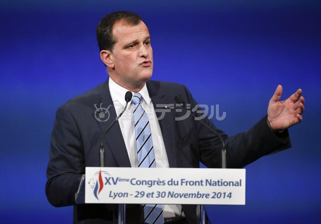 フランスの極右政党、国民戦線のルイ・アリオ副党首＝２０１４年１１月２９日、フランス・リヨン（ロイター）