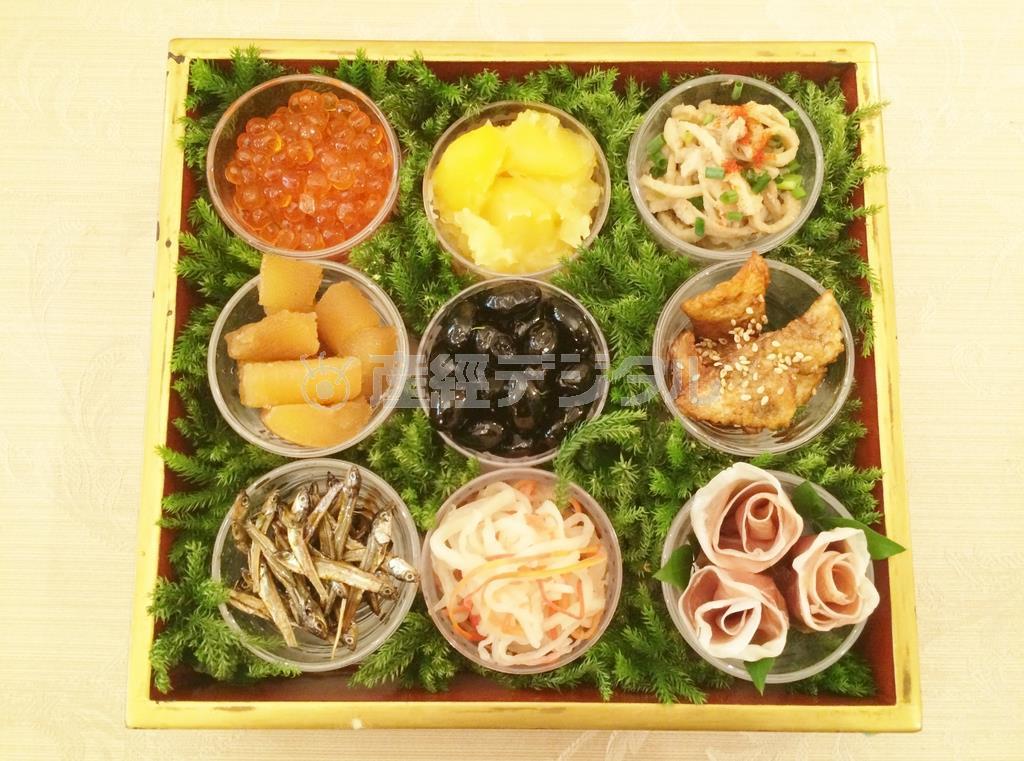 細々したものはガラスの器に盛れば美しく、なおかつ食べやすい（ＩＫＫＯさん提供）