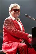 英歌手、エルトン・ジョンさん＝２０１４年１２月３１日、米ニューヨーク（ＡＰ）