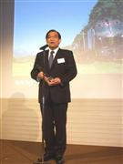 「地域の方々の支えがあって受賞した」と語るＪＲ九州の唐池会長＝東京都港区