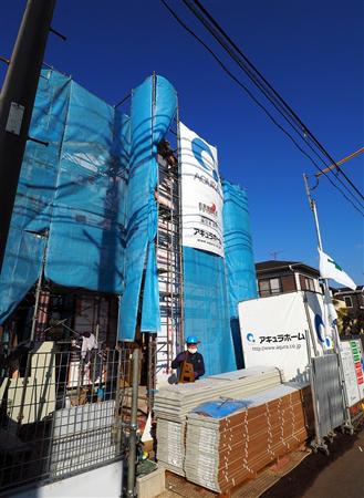 東京都多摩地区で建築中の一戸建て住宅