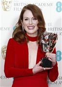 米女優、ジュリアン・ムーアさん＝２０１５年２月８日、英国・首都ロンドン（ロイター）