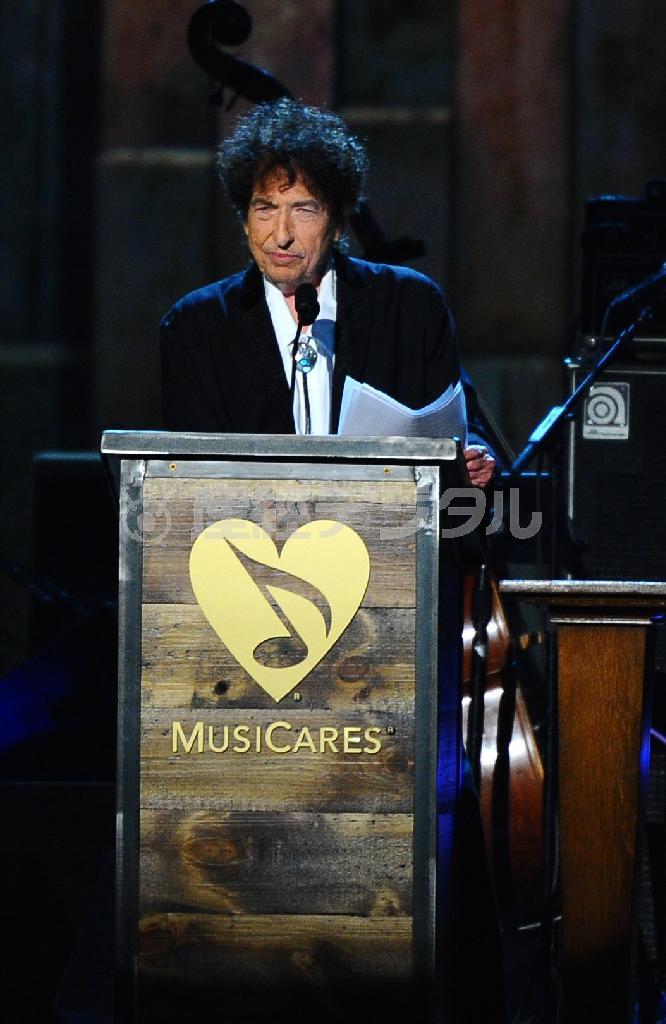 米歌手、ボブ・ディランさん＝２０１５年２月６日、米カリフォルニア州ロサンゼルス（ＡＰ）