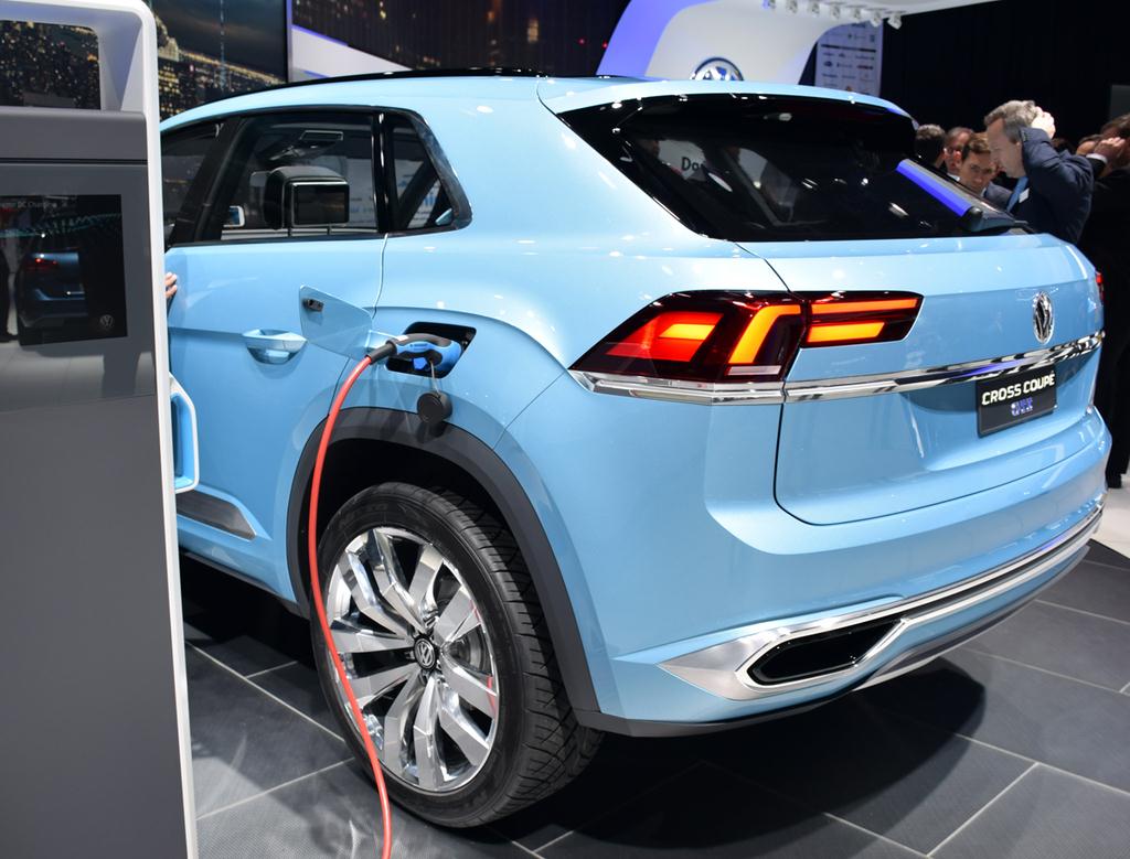 フォルクスワーゲン「クロスクーペＧＴＥ」