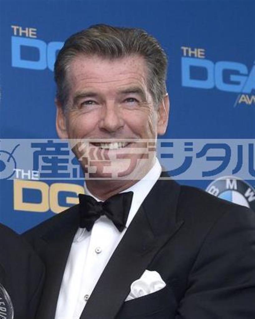 アイルランド出身の俳優、ピアース・ブロスナンさん＝２０１５年２月８日、米カリフォルニア州ロサンゼルス（ロイター）