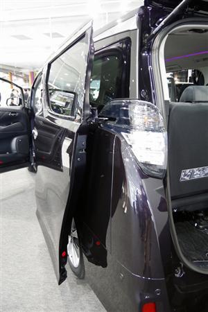 トヨタ自動車の高級ミニバン「ヴェルファイア」
