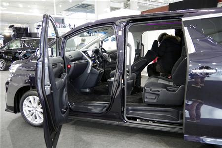 トヨタ自動車の高級ミニバン「ヴェルファイア」