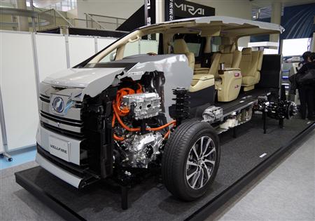トヨタ自動車の高級ミニバン「ヴェルファイア」の断面