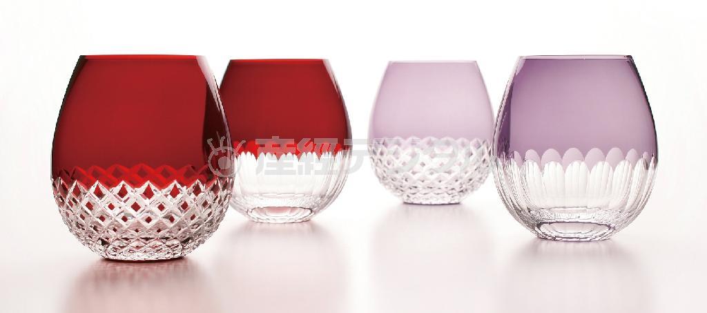 【受賞賞品・サービス】廣田硝子株式会社／「花蕾江戸切子シリーズ」。花の蕾（つぼみ）を模した柔らかく優美なフォルムに、伝統的な江戸切子での表現方法を用いた全６種類のシリーズ（提供写真）