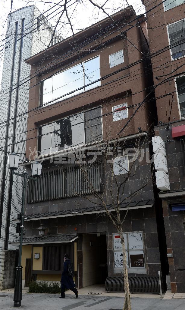 三条通に面したビルの３階にあり、隠れ家的雰囲気も味わえる＝２０１５年２月２日、京都市中京区（甘利慈撮影）