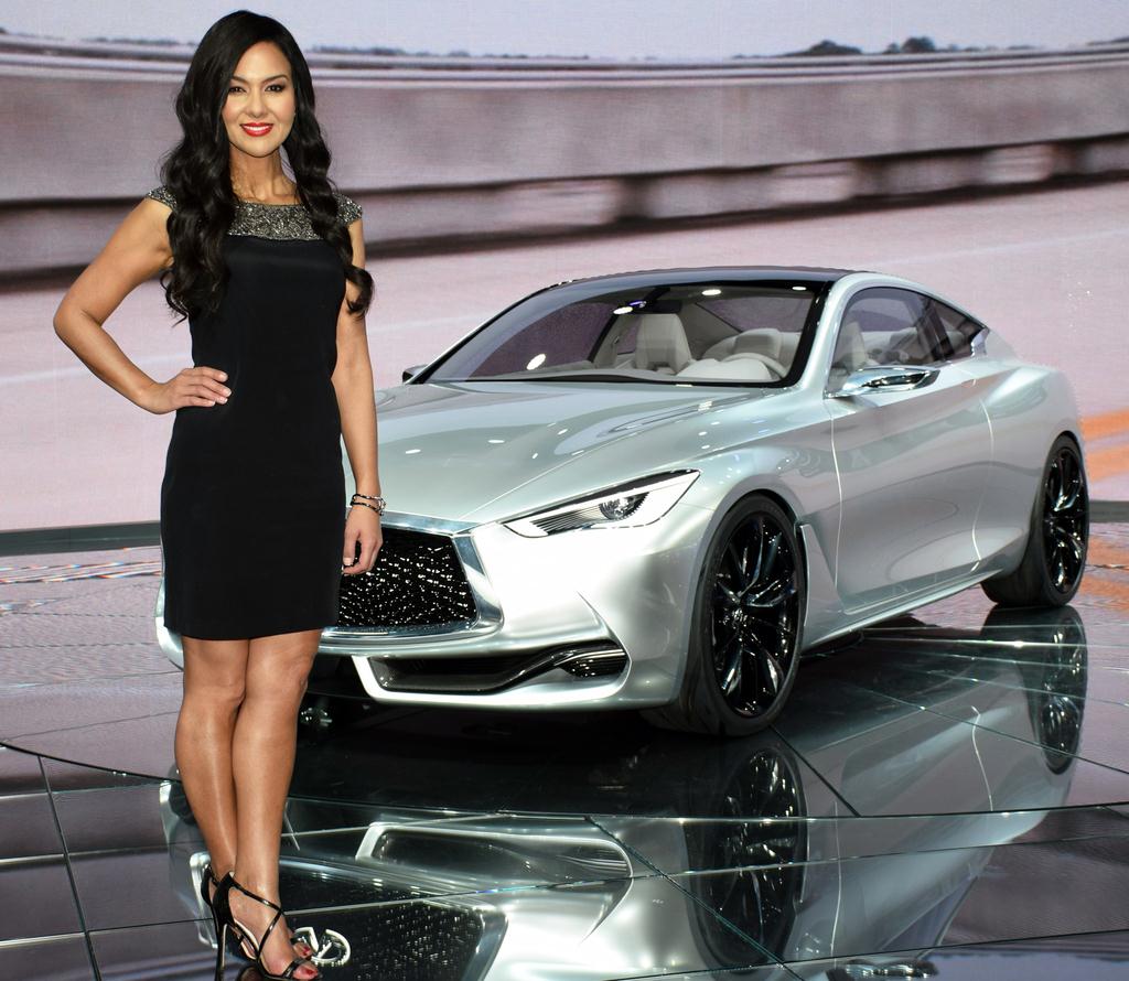 「Ｑ６０コンセプト」とインフィニティのコンパニオン