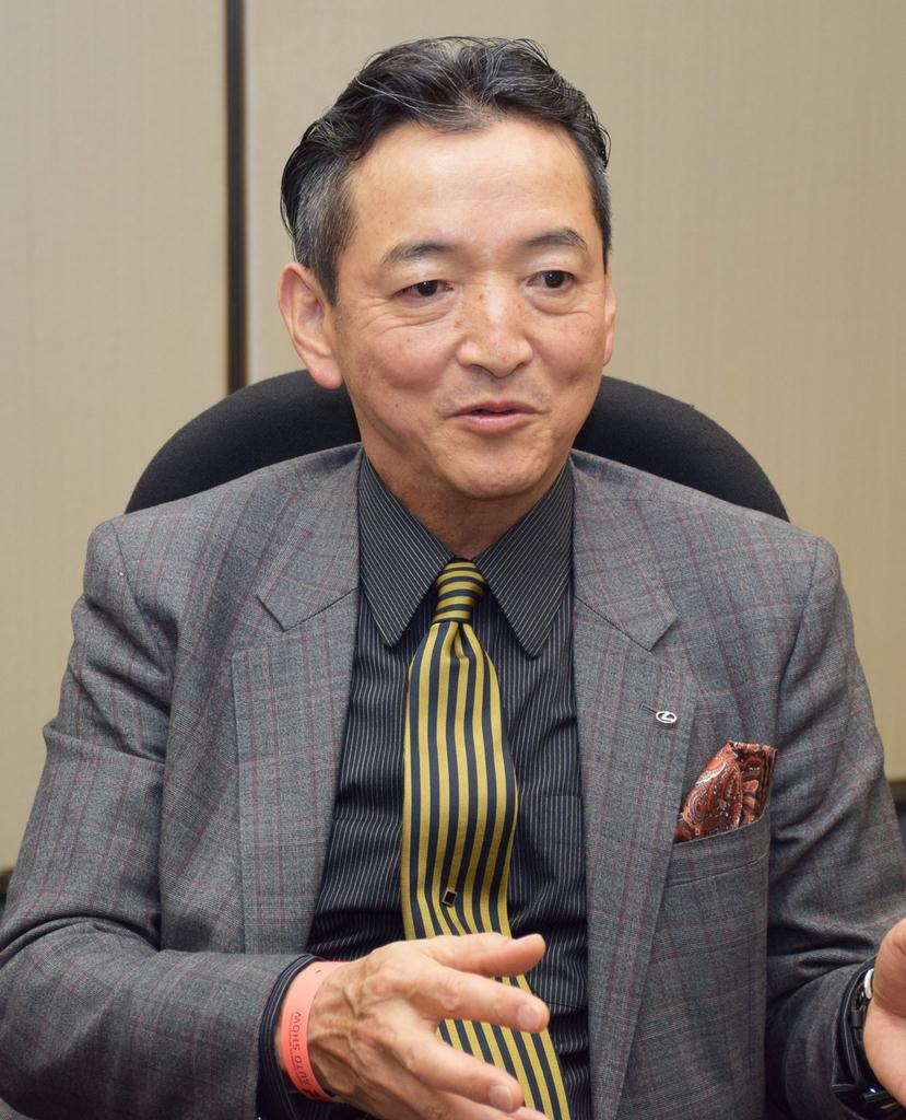 インタビューに応じるレクサス代表の福市得雄氏
