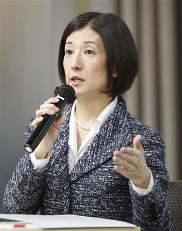 記者会見で質問に答える大塚家具の大塚久美子社長＝２６日午後、東京都千代田区