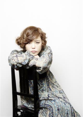 音楽アーティスト、Ｃｈａｒａさん。最新作はエレクトロニカ＆フォークからＲ＆Ｂまで、ぬくもりあふれる音楽になった＝２０１５年２月２５日（伊藤香織さん撮影、提供写真）