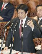 衆院予算委で答弁する塩崎厚労相＝５日午後