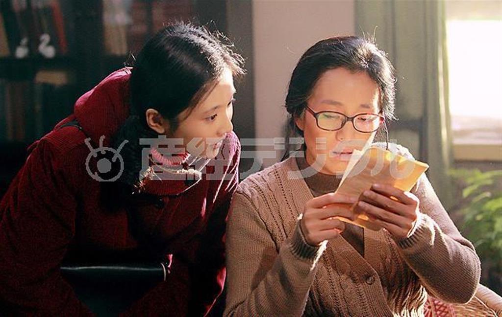 【かざすンＡＲ（視聴無料）】映画「妻への家路」（チャン・イーモウ監督）。３月６日公開（ギャガ提供）。（Ｃ）２０１４，Ｌｅ＿Ｖｉｓｉｏｎ＿Ｐｉｃｔｕｒｅｓ＿Ｃｏ．，Ｌｔｄ．Ａｌｌ＿Ｒｉｇｈｔｓ＿Ｒｅｓｅｒｖｅｄ