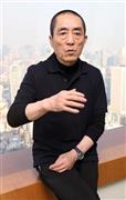 「焦点を当てたのは夫婦愛だが、見れば物語全体がわかると思う」と語るチャン・イーモウ監督＝２０１５年２月１２日、東京都港区（野村成次撮影）