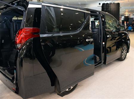 トヨタ自動車の高級ミニバン「アルファード」