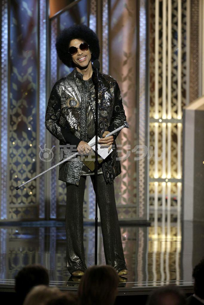 米ミュージシャン、プリンスさん＝２０１５年１月１２日、米カリフォルニア州ビバリーヒルズ（ロイター）