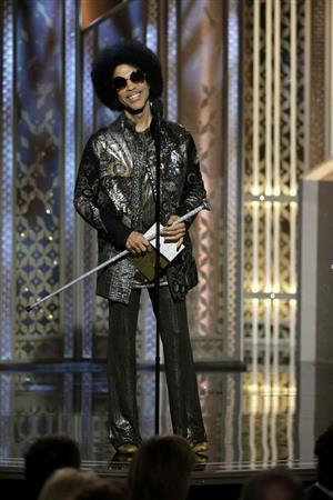 米ミュージシャン、プリンスさん＝２０１５年１月１２日、米カリフォルニア州ビバリーヒルズ（ロイター）